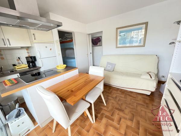 2 pièces, parking. 2 terrasses, deux salles de bains, 2 wc Cavalaire-sur-Mer (83240)