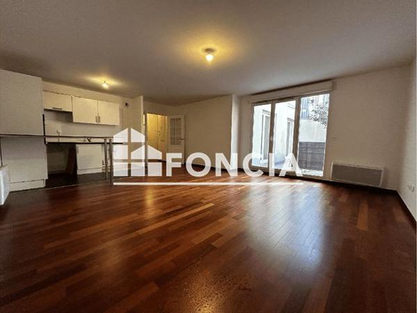 Location Appartement 3 pièces 72.2 m² - 36 RUE MONTESQUIEU Nanterre 92000