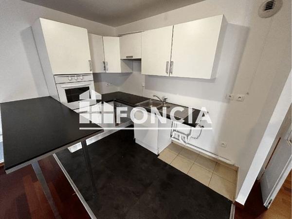 Location Appartement 3 pièces 72.2 m² - 36 RUE MONTESQUIEU Nanterre 92000