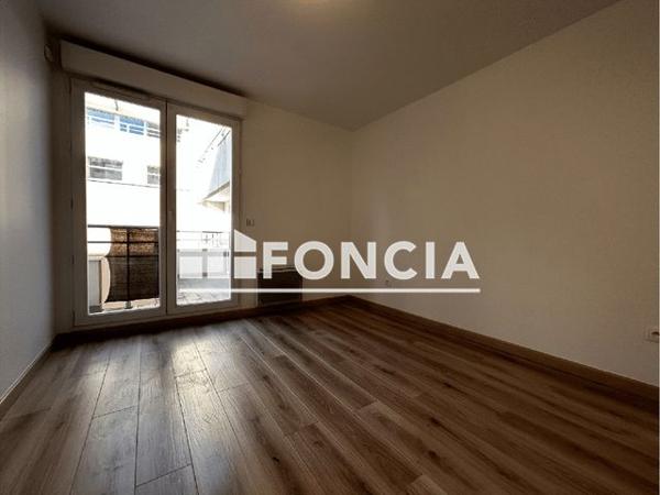 Location Appartement 3 pièces 72.2 m² - 36 RUE MONTESQUIEU Nanterre 92000