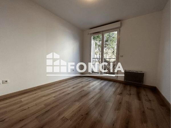 Location Appartement 3 pièces 72.2 m² - 36 RUE MONTESQUIEU Nanterre 92000