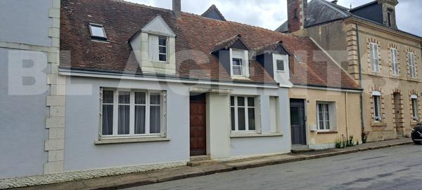 Charmante maison de bourg avec vue imprenable sur le parc du Château de Chédouet