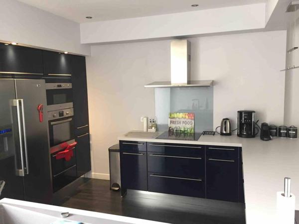 appartement type 5 de 111 m² entièrement rénové