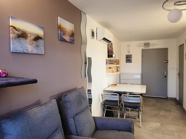Studio cabine avec parking et balcon