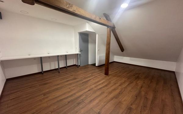 Maison à vendre    5 pièces •  Saint-Hilaire-Bonneval