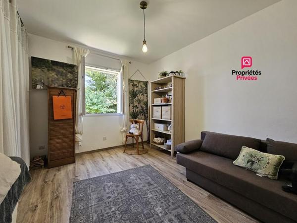 Maison plain-pied 95 m² - 3 chambres - piscine - garage - terrain 660 m² - Boé