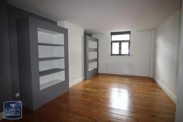Appartement à louer 3 pièces 68m² Cambrai (59400)