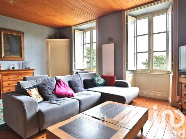 Appartement 4 pièces de 139 m² à La Roche-Bernard (56130)