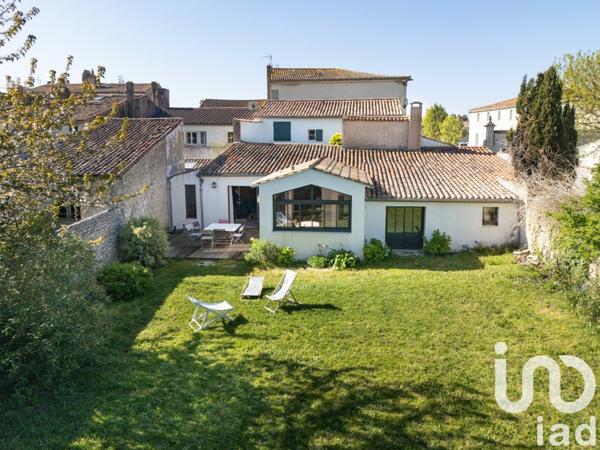 Maison à vendre 6 pièces 141 m² Saint-Martin-de-Ré