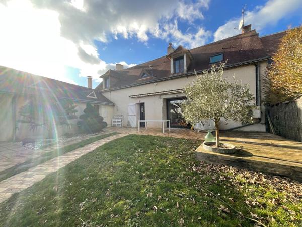 Maison ancienne entièrement rénovée – Grand jardin clos de 2 792 m²