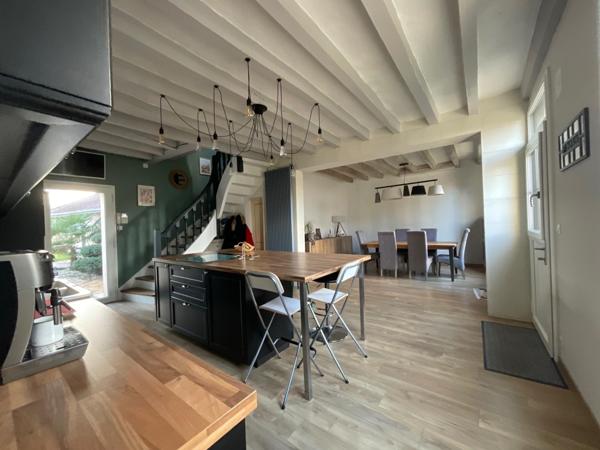 Maison ancienne entièrement rénovée – Grand jardin clos de 2 792 m²