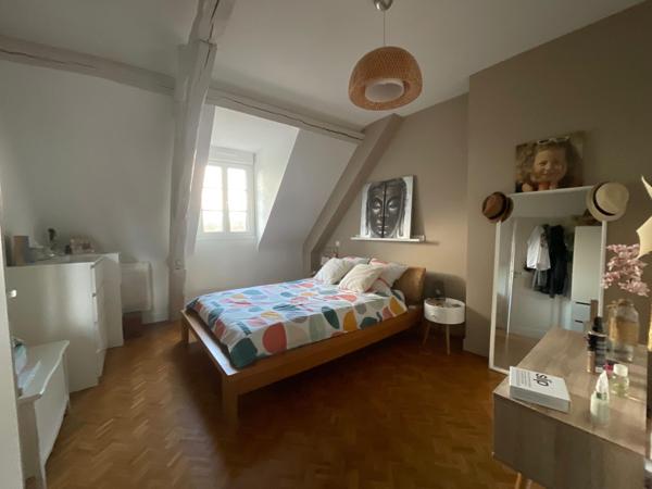 Maison ancienne entièrement rénovée – Grand jardin clos de 2 792 m²