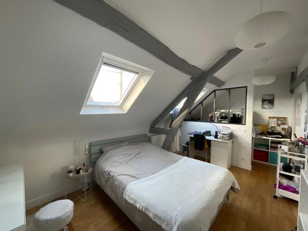 Maison ancienne entièrement rénovée – Grand jardin clos de 2 792 m²