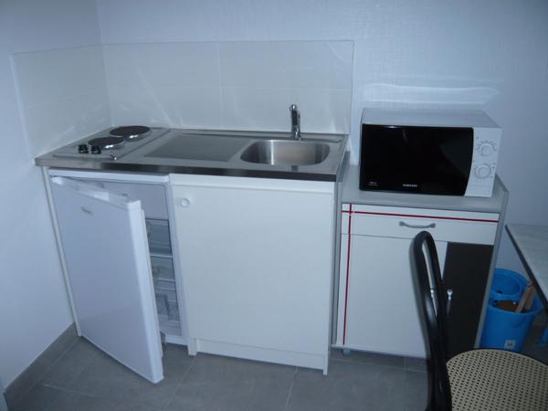LAVAL Studio Meublé