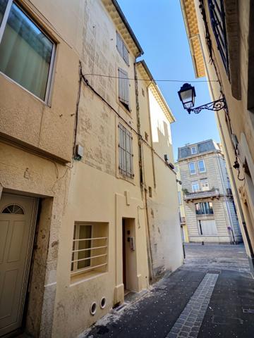 Immeuble de rapport à Béziers 4 appartements + cave
