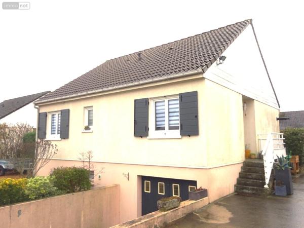 Pavillon à vendre à Nogent-le-Rotrou dans l'Eure-et-Loir (28400), ref : NOG 1027