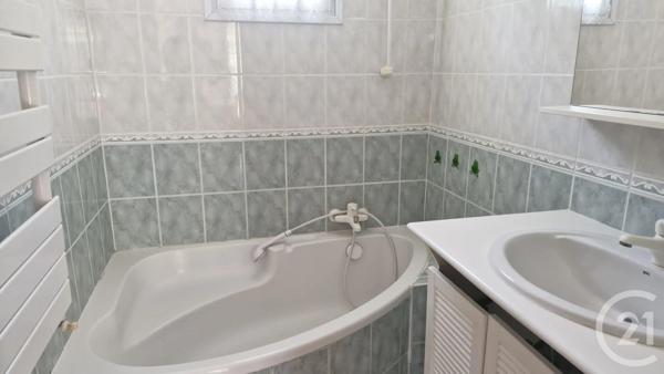 Maison à vendre  3 pièces - 63,10 m 2   LE BEAUSSET  - 83