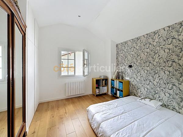 Vente
                Maison100 m² - 4 Pièces -
                    ANGLET (64600)