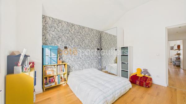 Vente
                Maison100 m² - 4 Pièces -
                    ANGLET (64600)