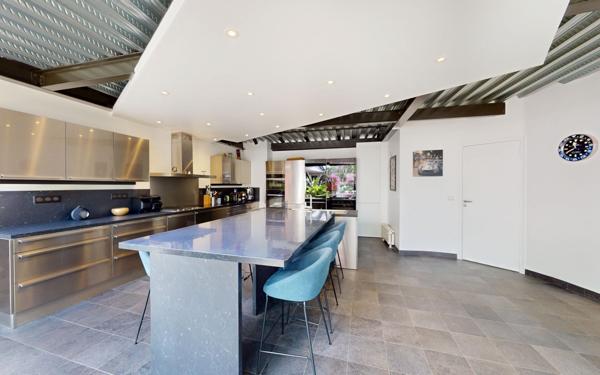 Maison à vendre    4 pièces • 241,56 m2 Asnières-sur-Seine