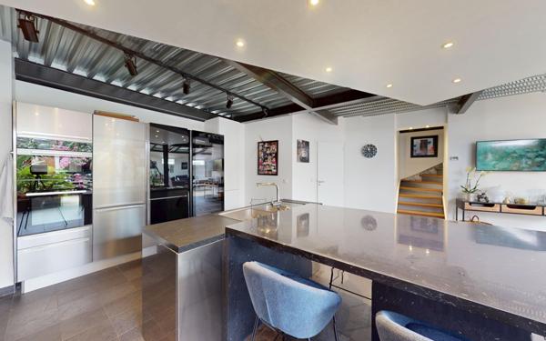 Maison à vendre    4 pièces • 241,56 m2 Asnières-sur-Seine