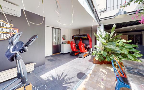 Maison à vendre    4 pièces • 241,56 m2 Asnières-sur-Seine