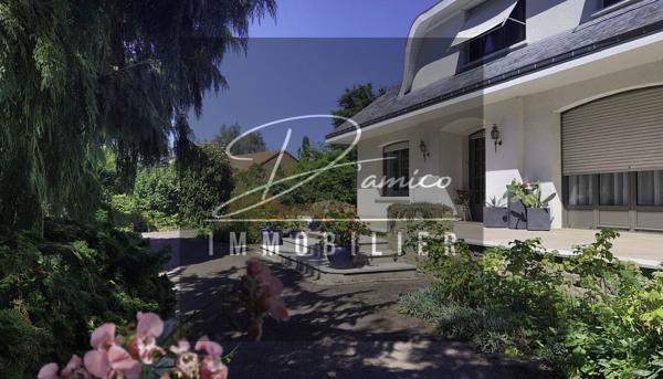 Maison individuelle de prestige 337 m² avec parc arboré de 3800 m² à Avesnes-les-Aubert