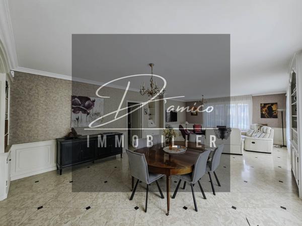 Maison individuelle de prestige 337 m² avec parc arboré de 3800 m² à Avesnes-les-Aubert