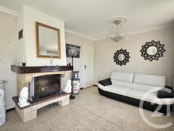 Maison à vendre  6 pièces - 93,76 m 2   LA LONDE LES MAURES  - 83