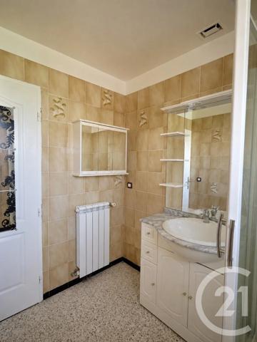 Maison à vendre  6 pièces - 93,76 m 2   LA LONDE LES MAURES  - 83