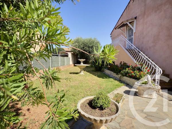 Maison à vendre  6 pièces - 93,76 m 2   LA LONDE LES MAURES  - 83