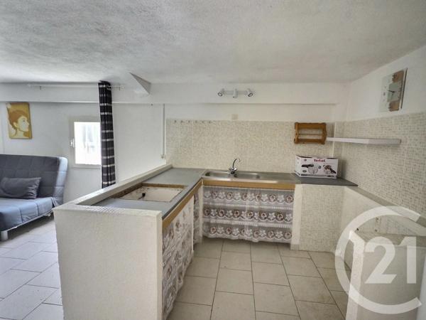 Maison à vendre  6 pièces - 93,76 m 2   LA LONDE LES MAURES  - 83