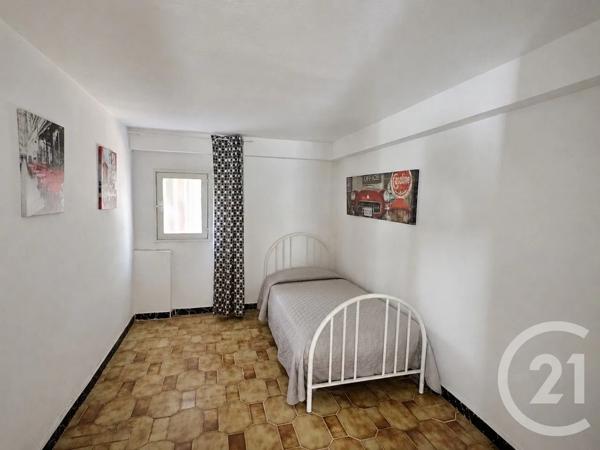Maison à vendre  6 pièces - 93,76 m 2   LA LONDE LES MAURES  - 83