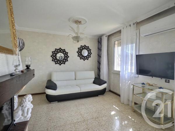 Maison à vendre  6 pièces - 93,76 m 2   LA LONDE LES MAURES  - 83