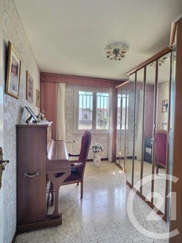 Maison à vendre  6 pièces - 93,76 m 2   LA LONDE LES MAURES  - 83