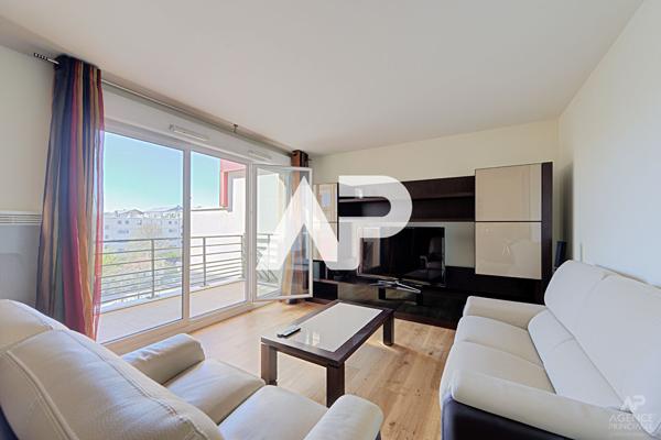 Appartement Rueil Malmaison 2 pièce(s) 59.82 m² 330 000 € **  - Référence  19834
