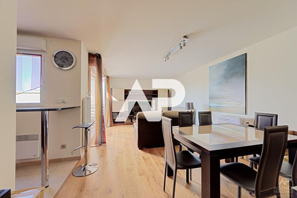 Appartement Rueil Malmaison 2 pièce(s) 59.82 m² 330 000 € **  - Référence  19834