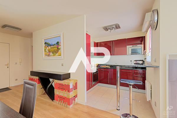 Appartement Rueil Malmaison 2 pièce(s) 59.82 m² 330 000 € **  - Référence  19834