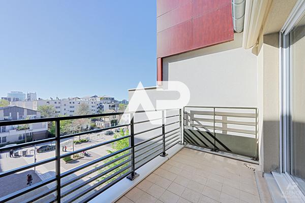 Appartement Rueil Malmaison 2 pièce(s) 59.82 m² 330 000 € **  - Référence  19834