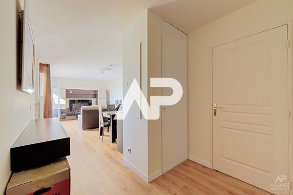 Appartement Rueil Malmaison 2 pièce(s) 59.82 m² 330 000 € **  - Référence  19834