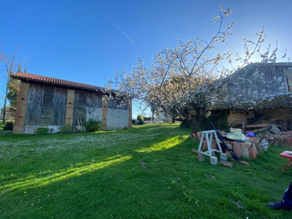 Corps de Ferme, Séchoir, 2 CU + Terrain à Bâtir
