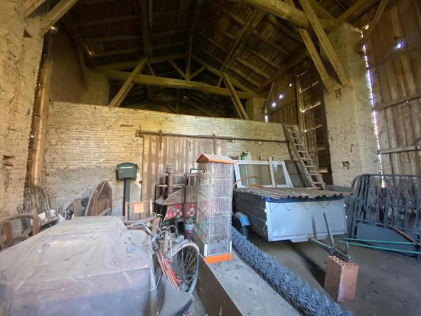 Corps de Ferme, Séchoir, 2 CU + Terrain à Bâtir