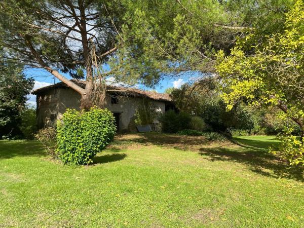 Corps de Ferme, Séchoir, 2 CU + Terrain à Bâtir