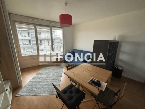 Location Studio 28.22 m² - Issy Les Moulineaux 92130