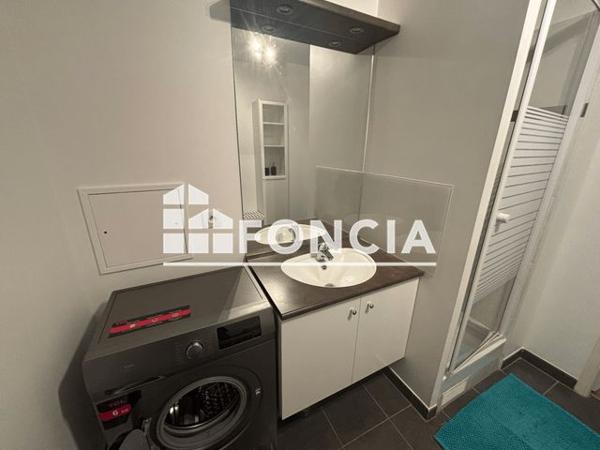 Location Studio 28.22 m² - Issy Les Moulineaux 92130