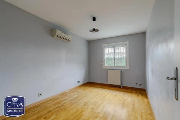 Maison à vendre 5 pièces 108m² Sainte-Foy-lès-Lyon (69110)