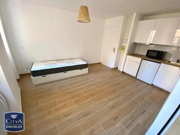 Appartement à louer 1 pièce 20.65m² Toulon (83000)