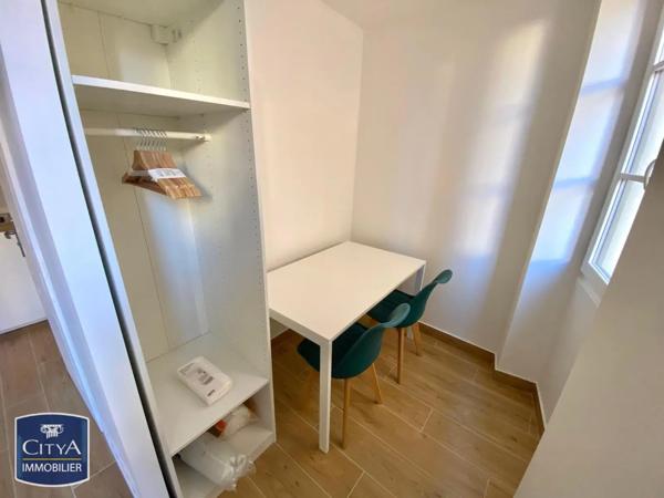Appartement à louer 1 pièce 20.65m² Toulon (83000)