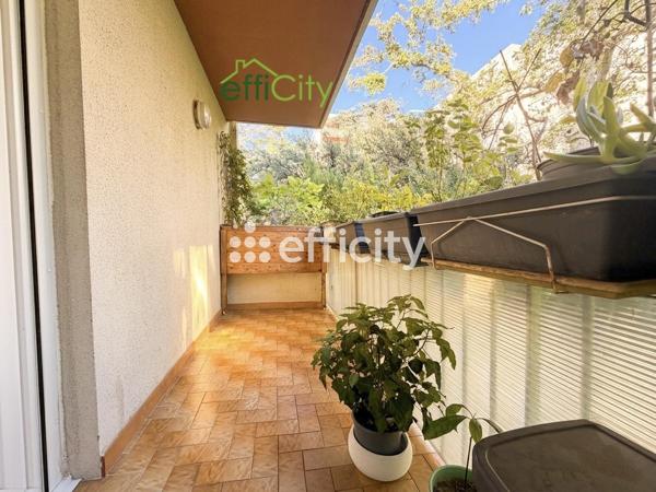 Appartement
         7 pièces
        - 128 m² 345 000 € *