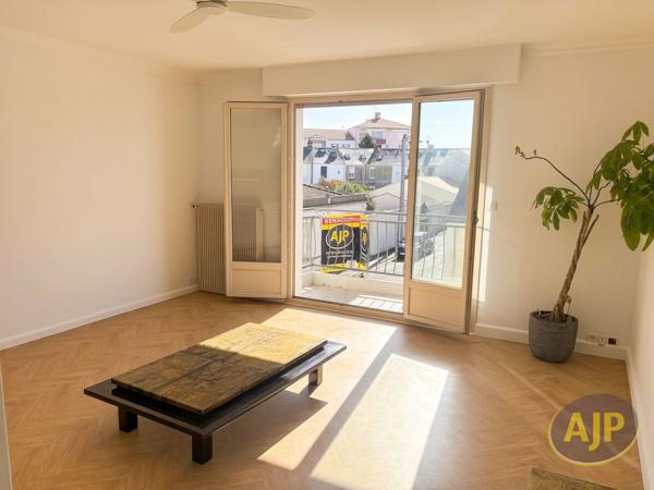 Appartement à vendre Les Sables D Olonne - 3 pièces, 57m² avec 1 chambre(s) à 222 810€ - AJP Immobilier Les Sables-d'Olonne